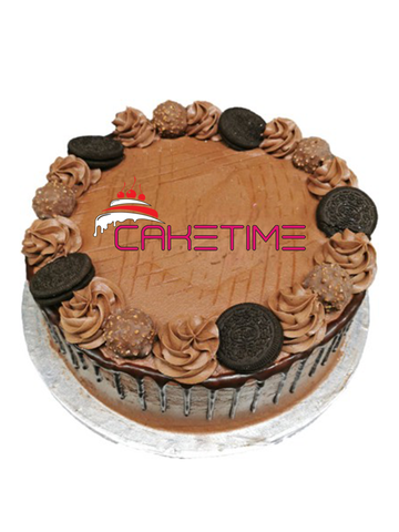 Chocolate Oreo Drip Cake